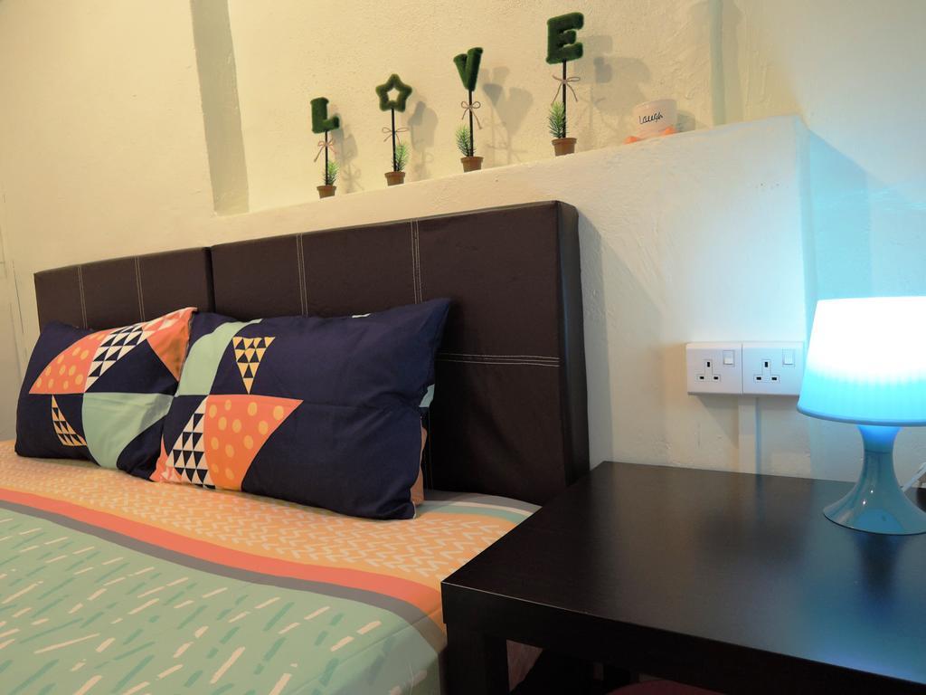 The Pillohouzzze Hotel Malacca Exterior foto