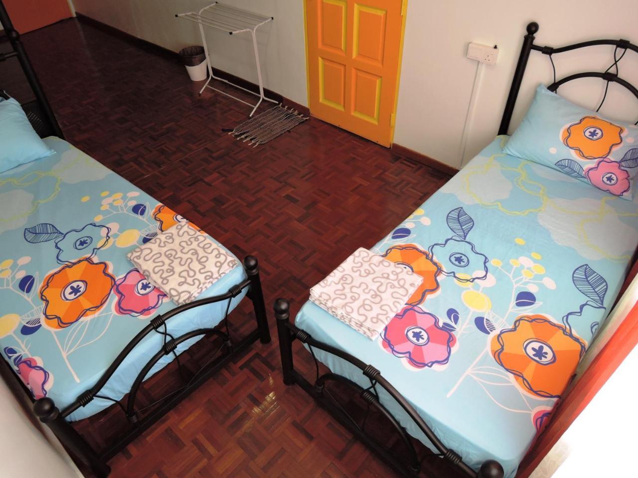The Pillohouzzze Hotel Malacca Exterior foto